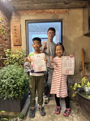 宇魚水族換鬥魚活動來店紀念照片 009