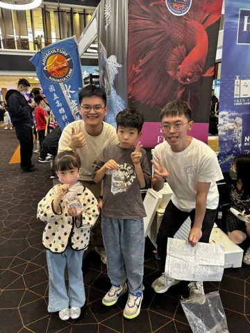 宇魚水族換鬥魚活動來店紀念照片 031