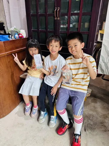 宇魚水族換鬥魚活動來店紀念照片 048
