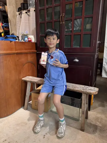 宇魚水族換鬥魚活動來店紀念照片 054